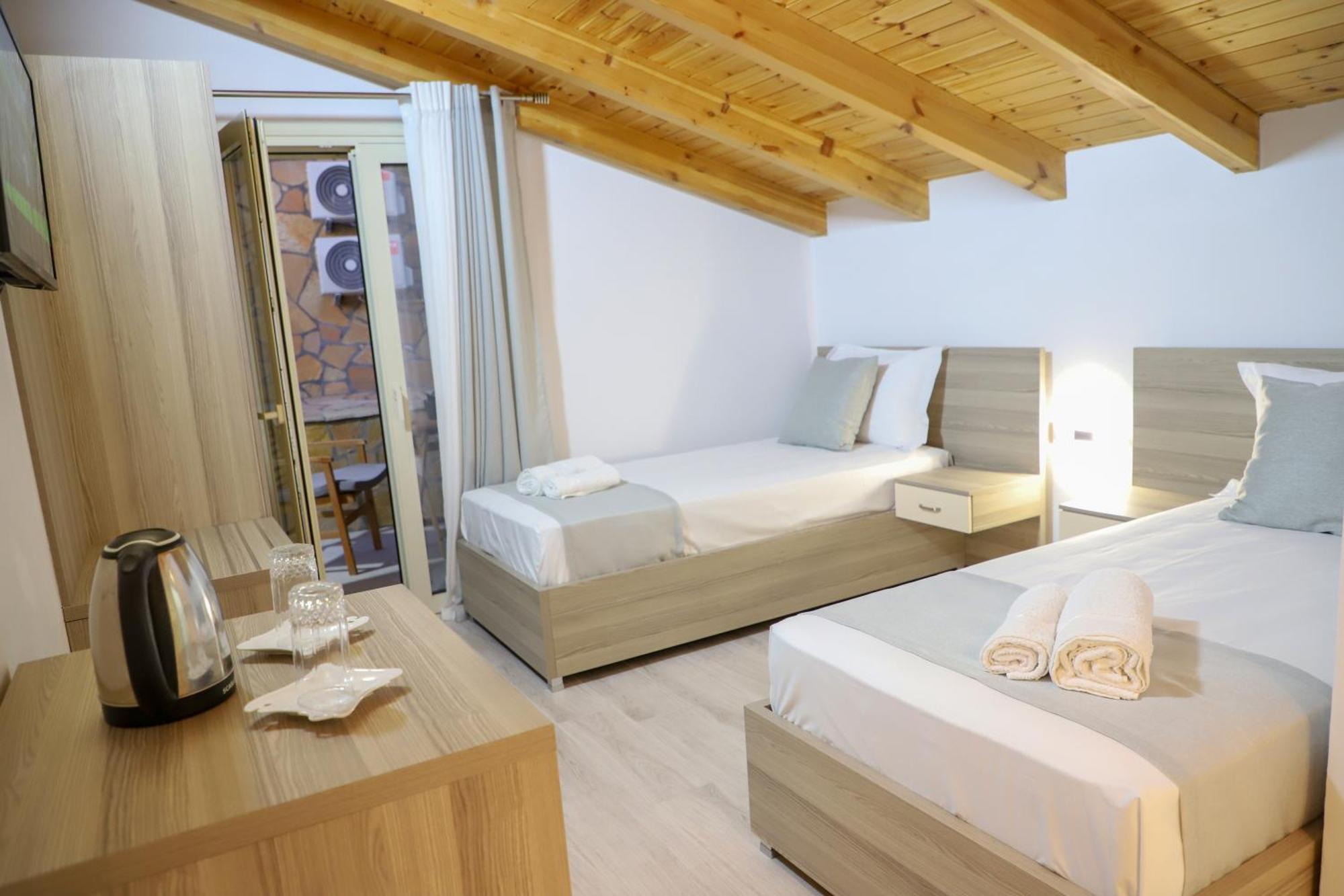 Guesthouse Kazazi Берат Экстерьер фото