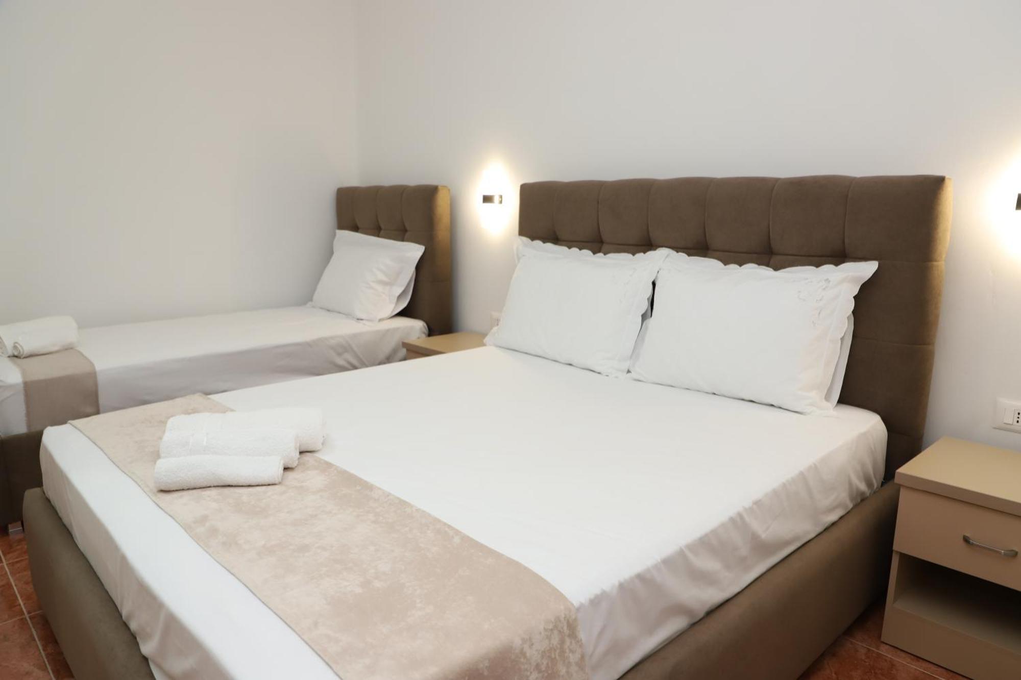 Guesthouse Kazazi Берат Экстерьер фото